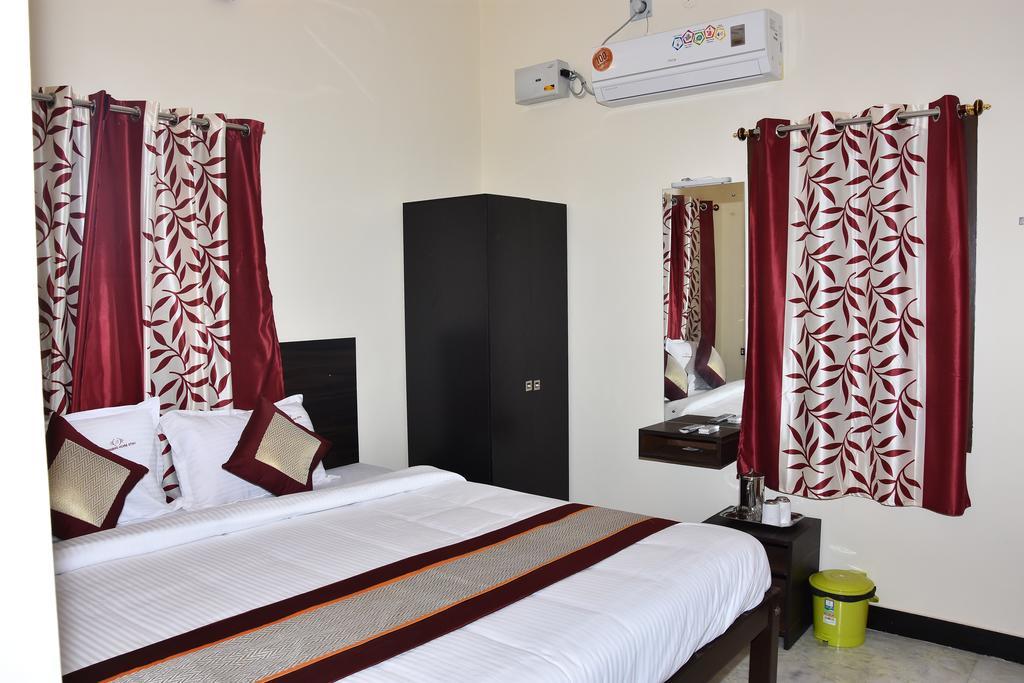 Barnabas Homestay Thanjavur ภายนอก รูปภาพ