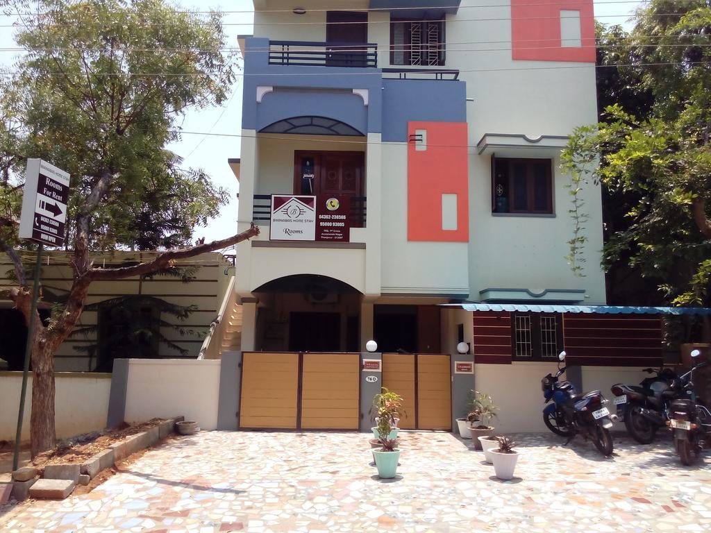Barnabas Homestay Thanjavur ภายนอก รูปภาพ